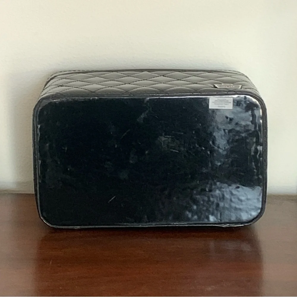 Caboodles black shiny vinyl quilted travel makeup storage case